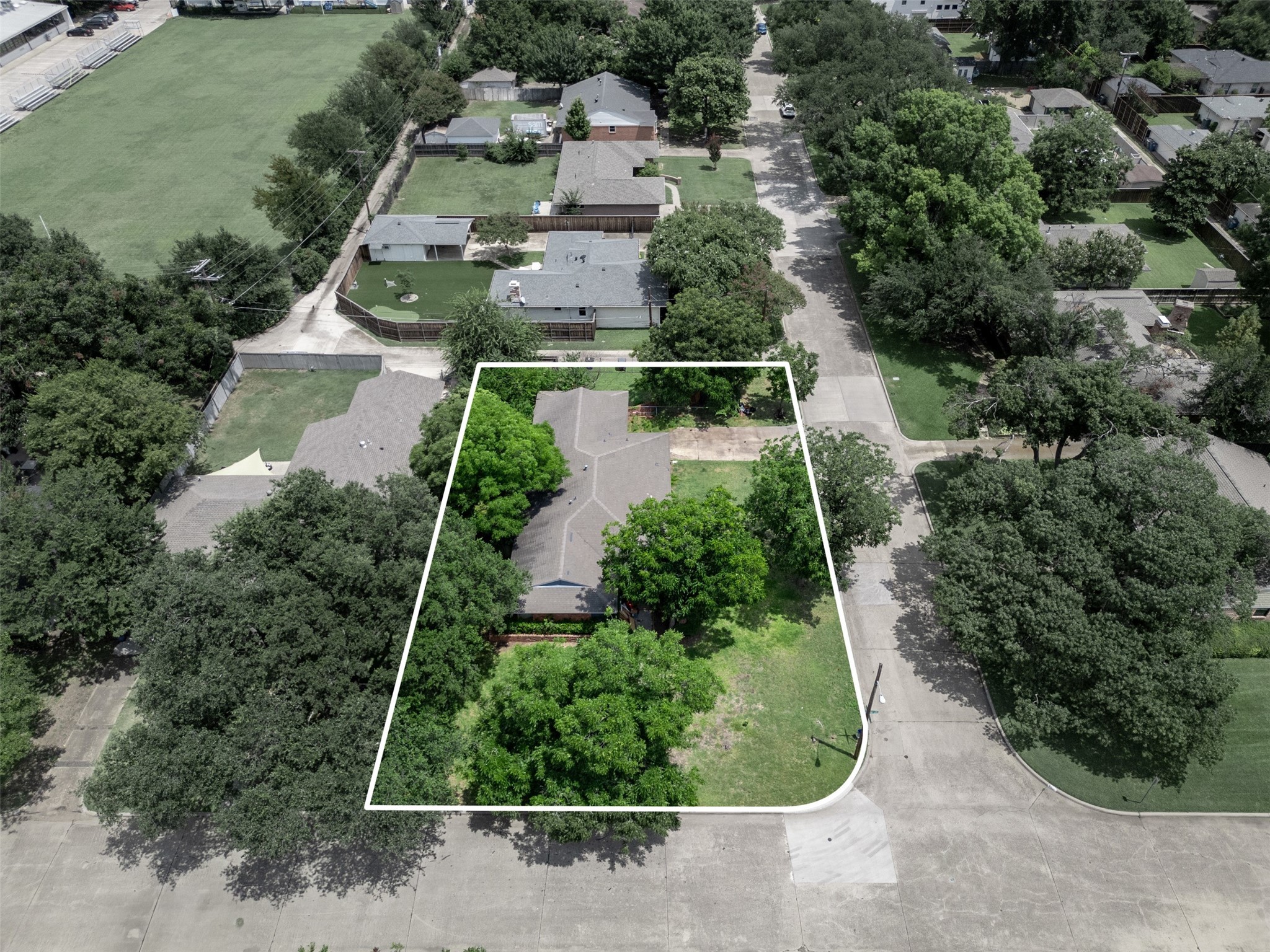 9904 Ontario Lane