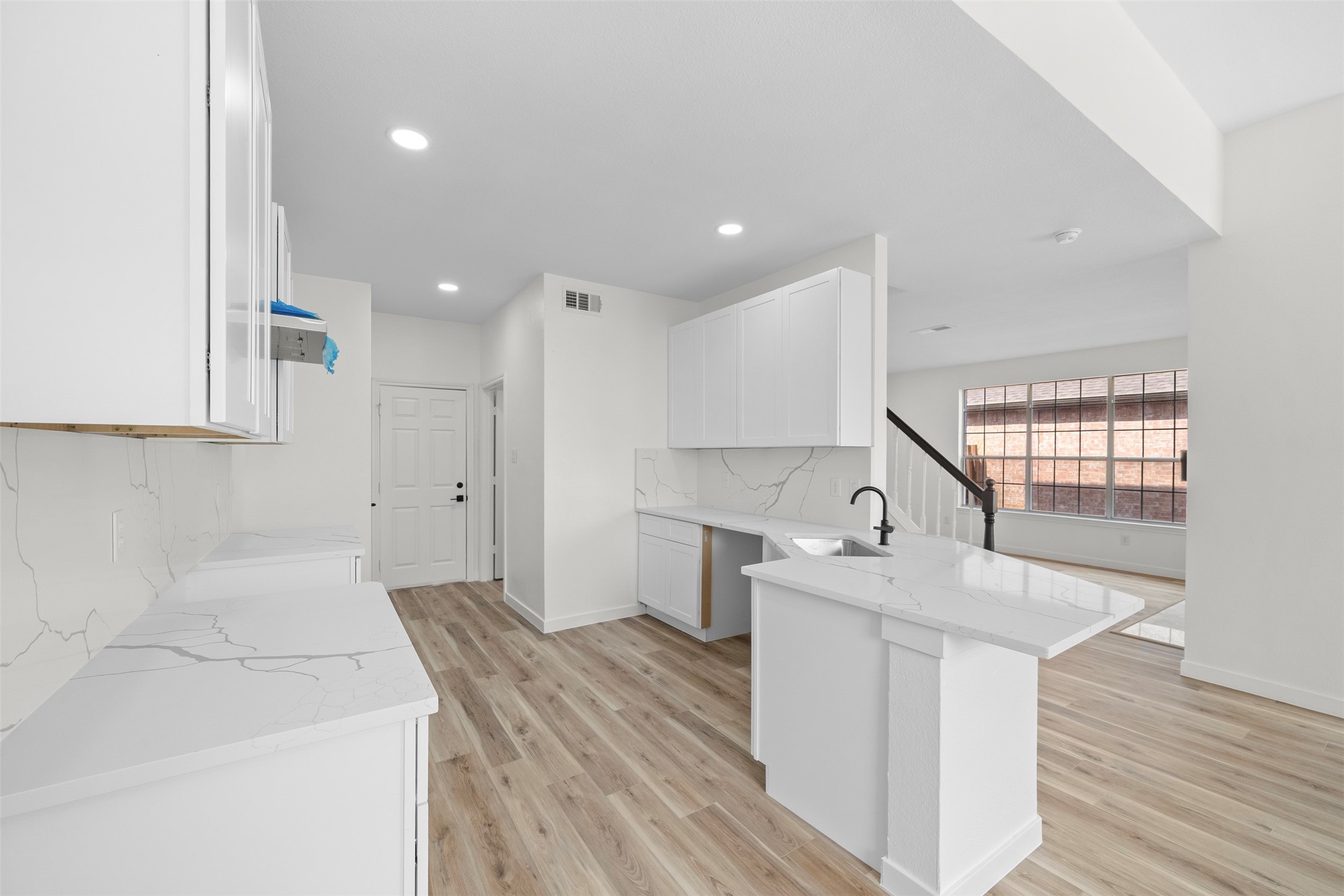 945 Azalia Drive