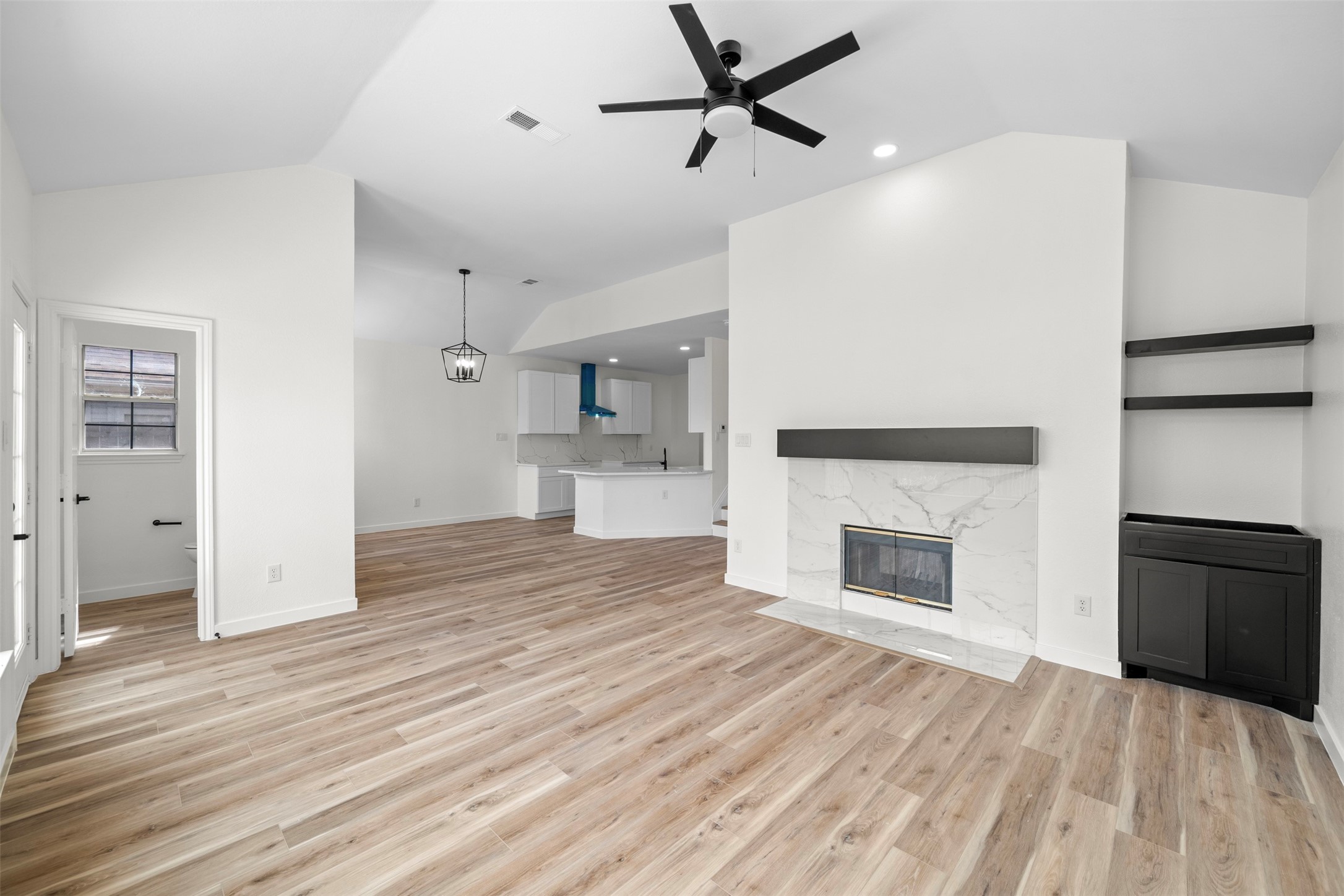 945 Azalia Drive