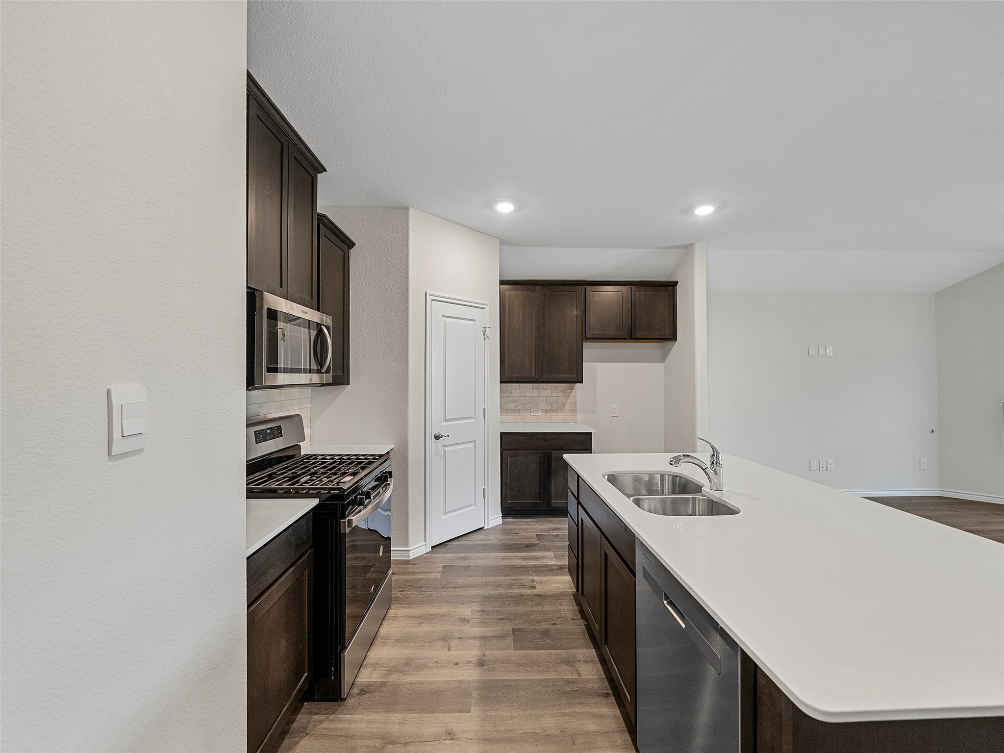 10505 BreezeWay Drive