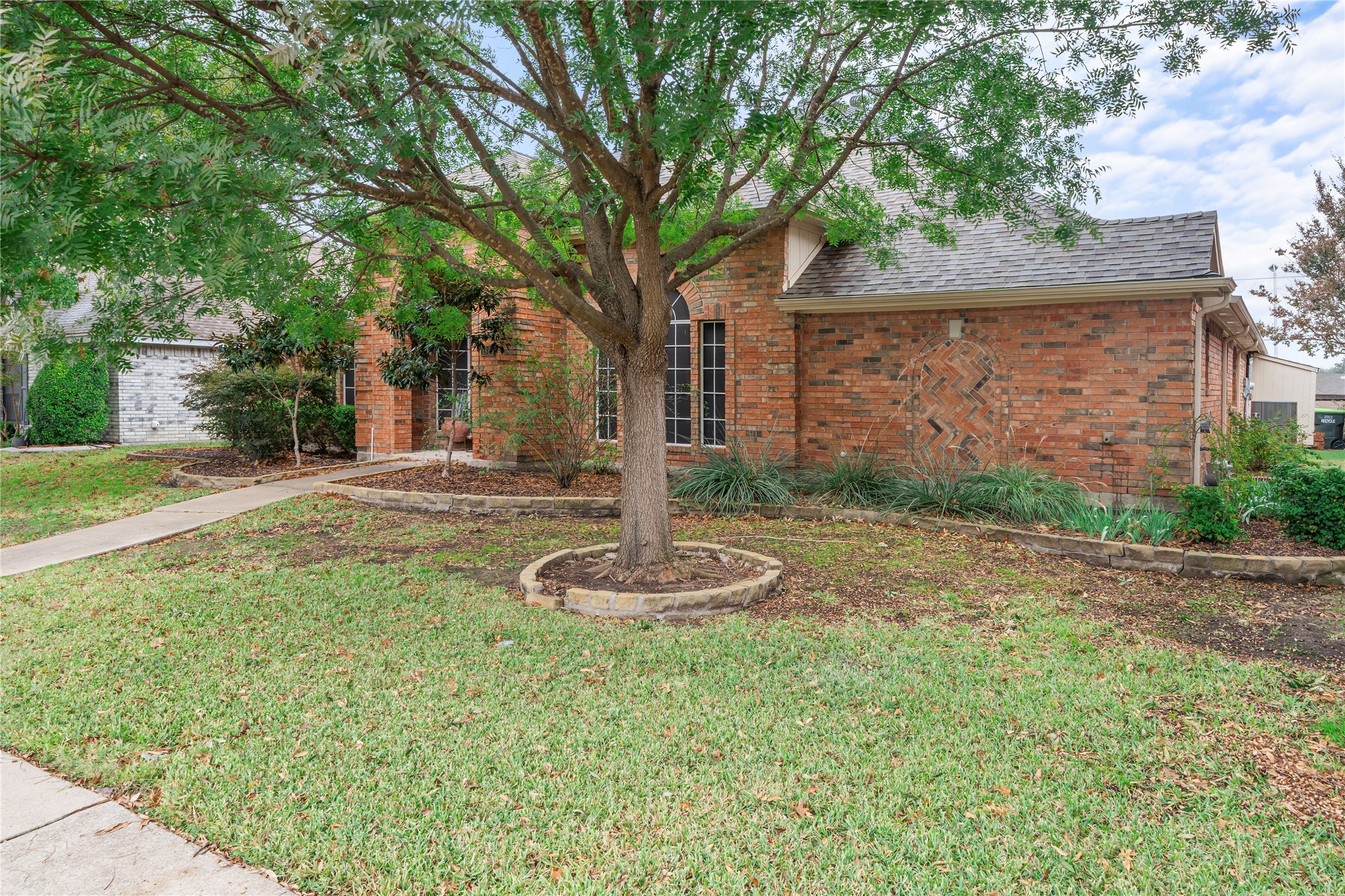 1825 Walters Drive