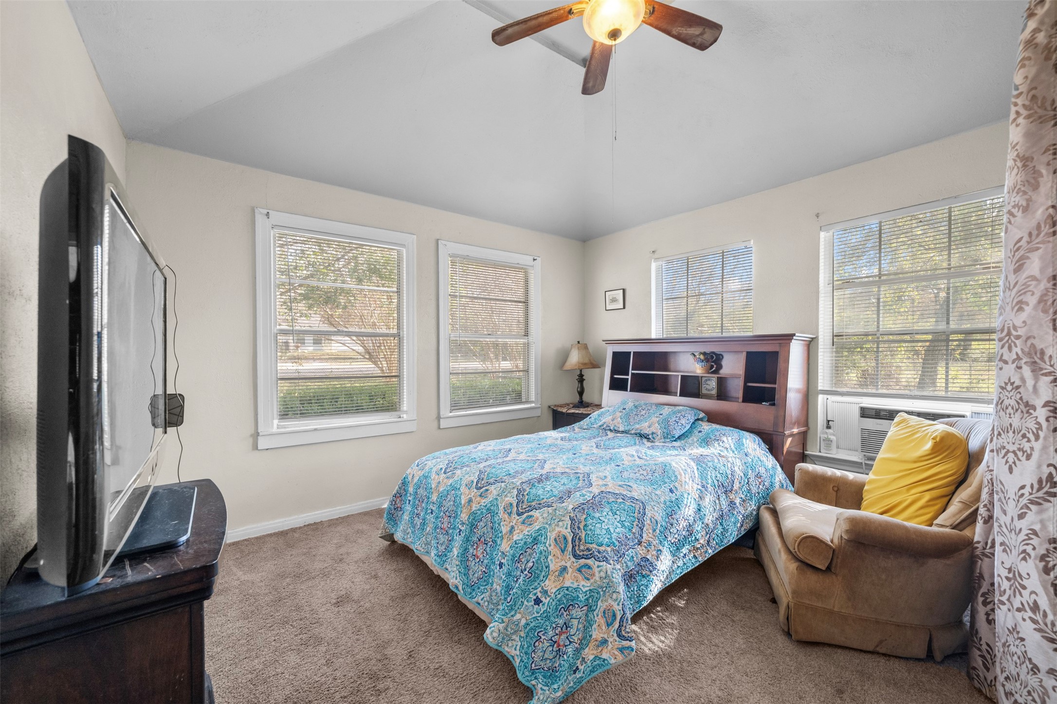 633 Haverhill Lane