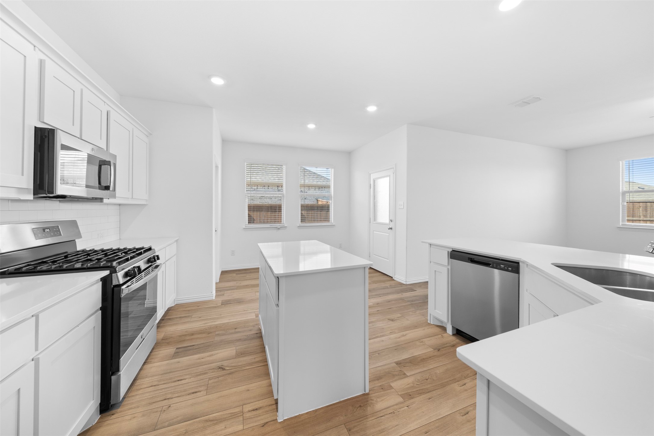 3417 Kaufman Court
