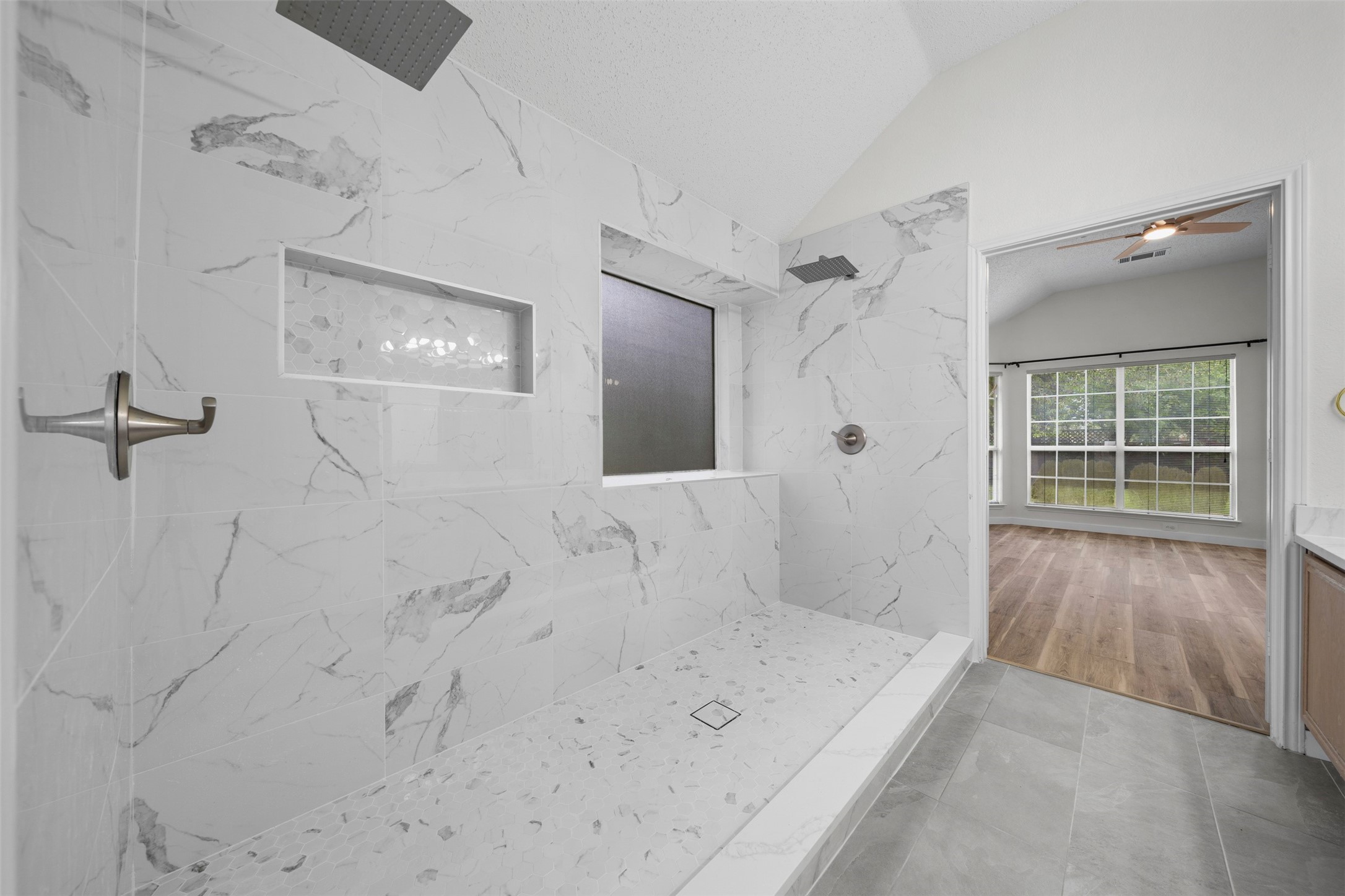 3841 Pine Valley Drive