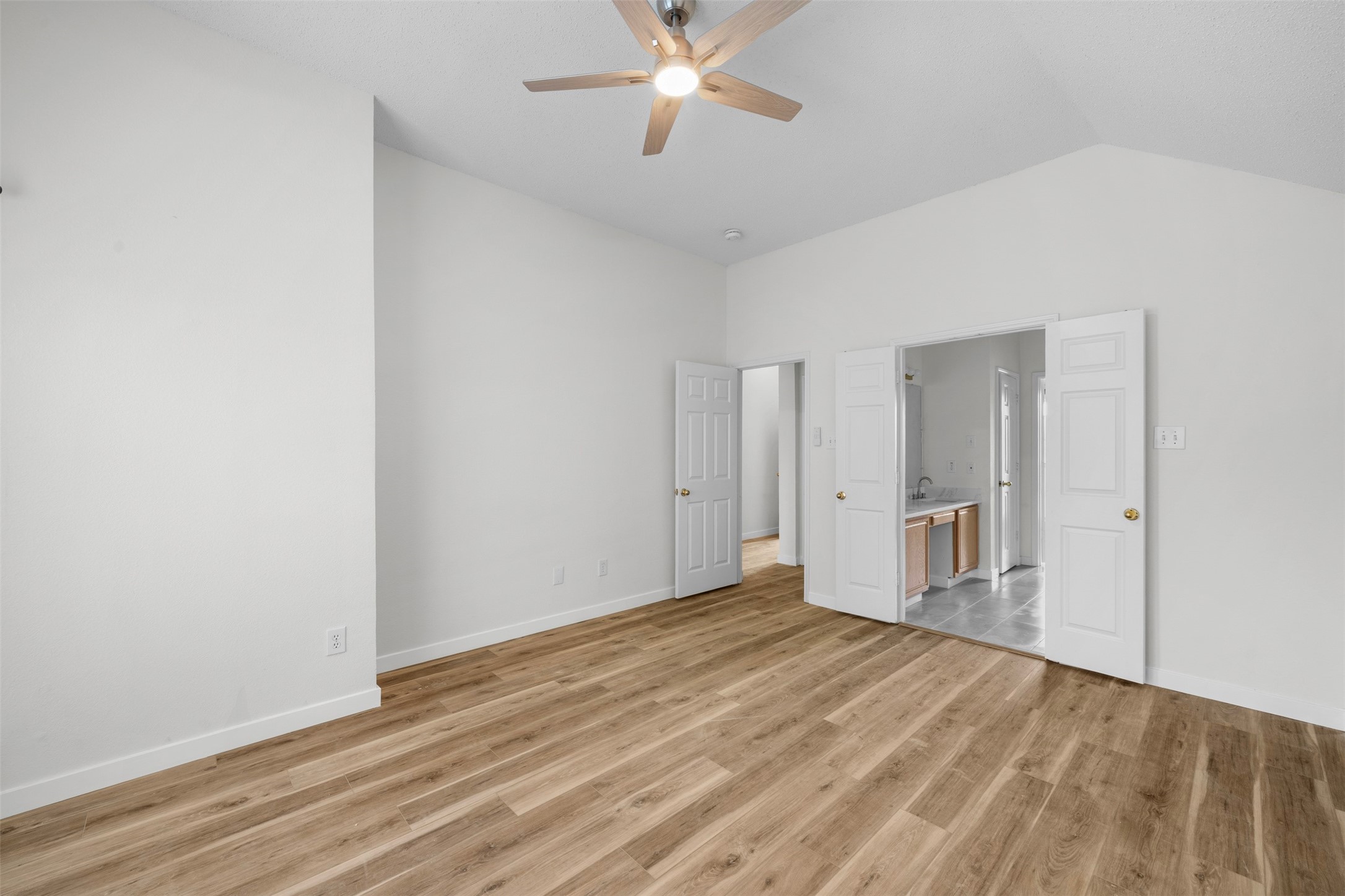 3841 Pine Valley Drive