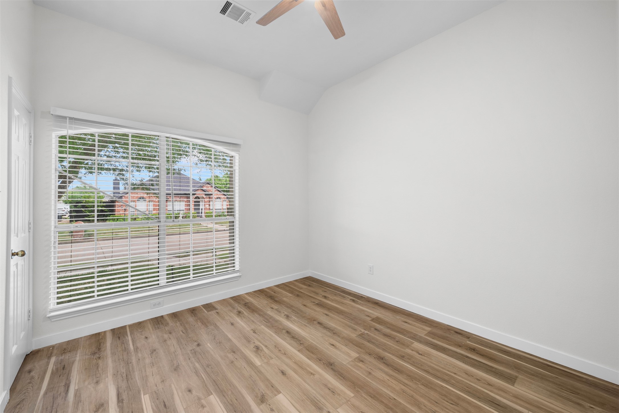 3841 Pine Valley Drive