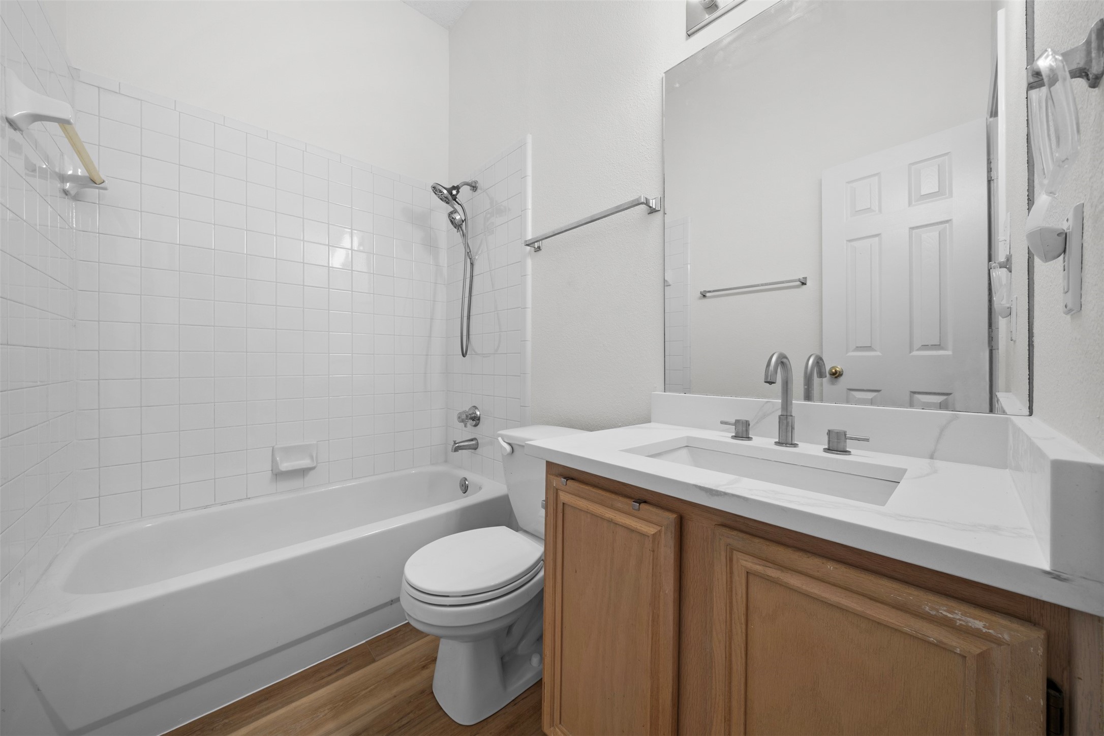 3841 Pine Valley Drive