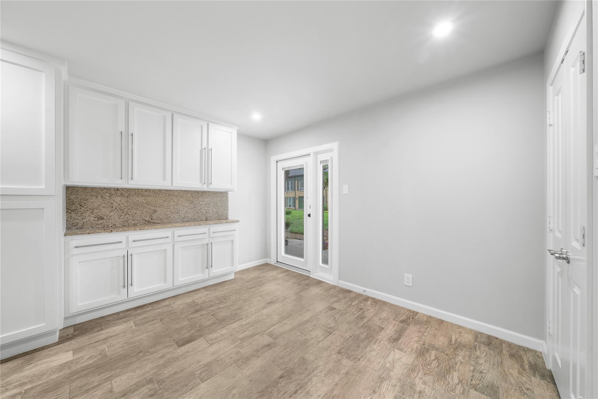 6014 E University Boulevard 137