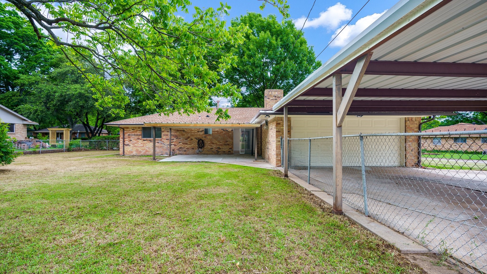 400 Brook Hollow Circle