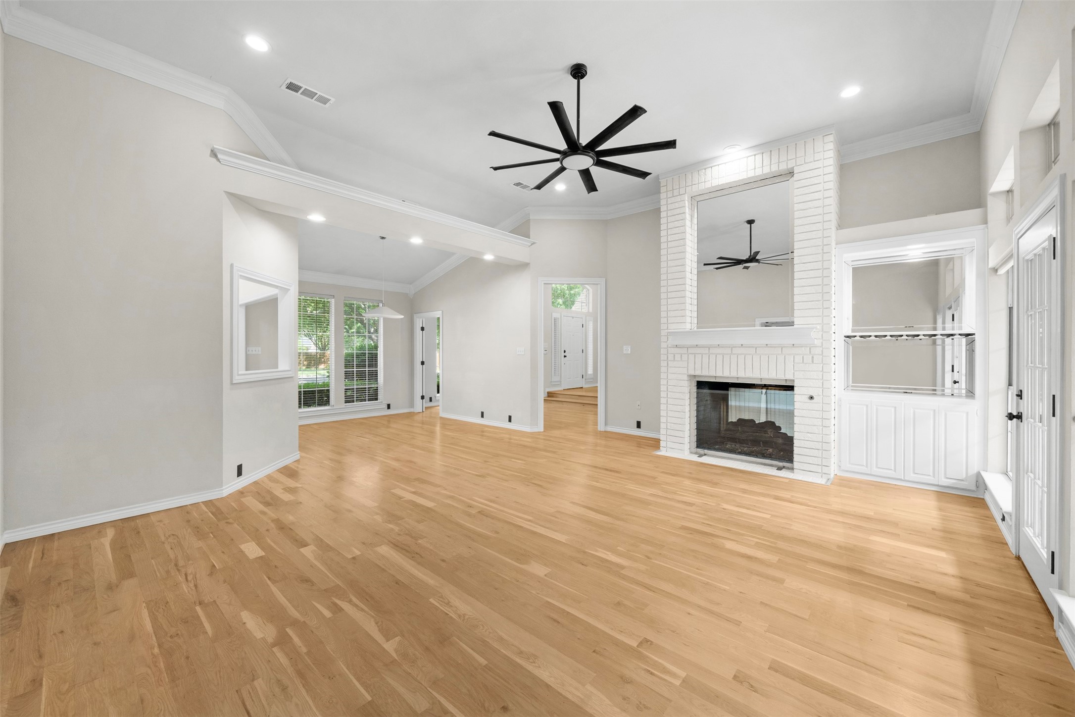 5800 Hunter Trail