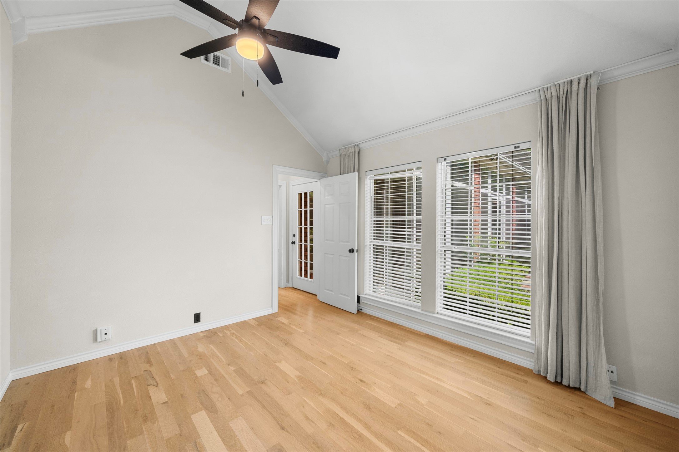 5800 Hunter Trail
