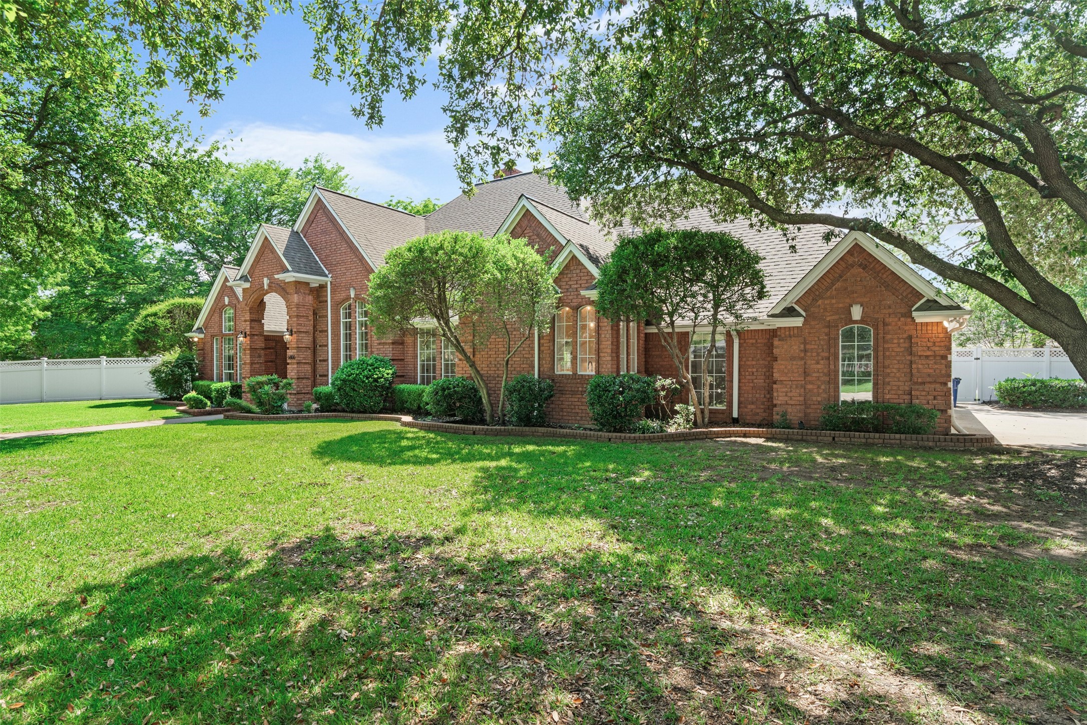 5800 Hunter Trail