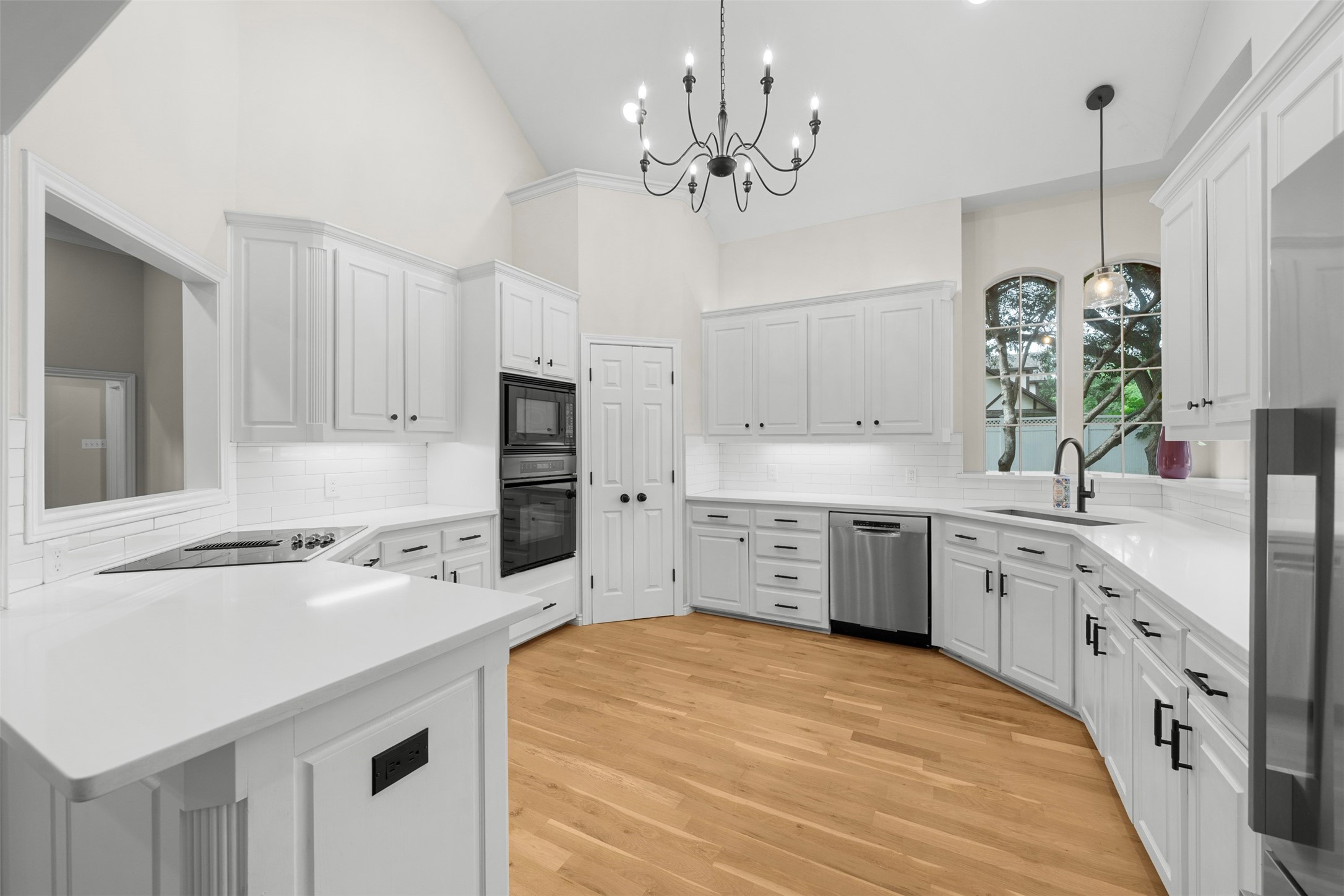 5800 Hunter Trail