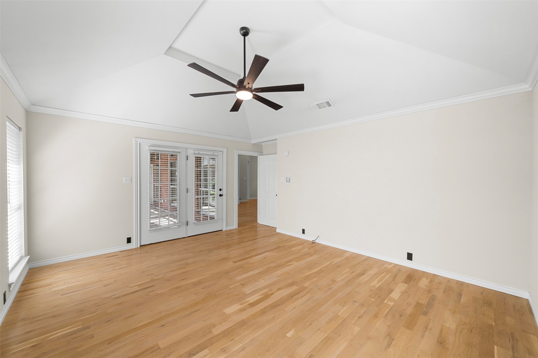 5800 Hunter Trail