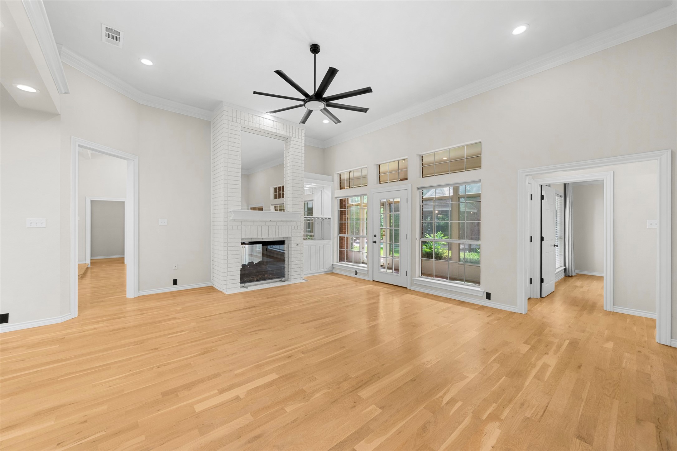 5800 Hunter Trail