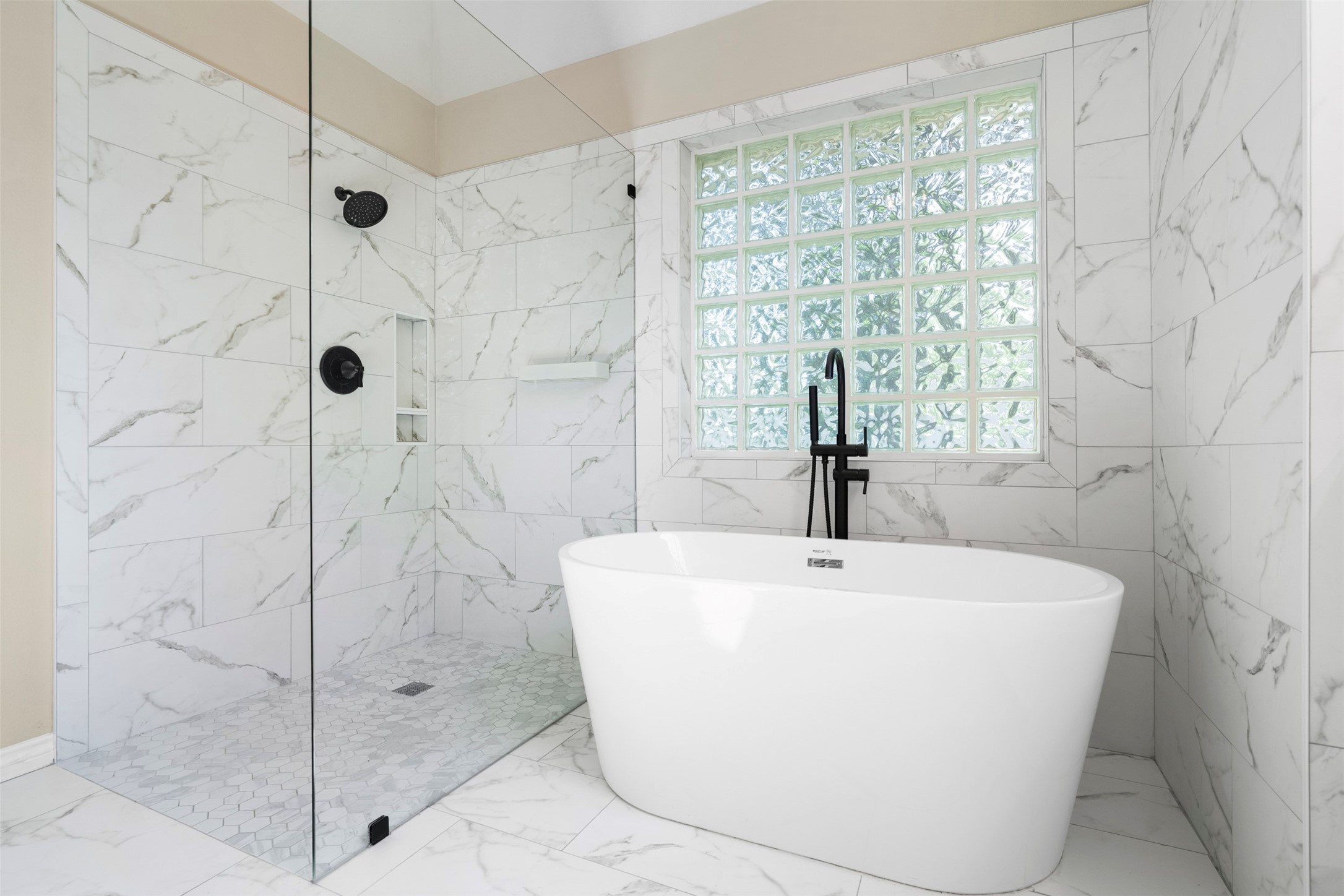 5800 Hunter Trail