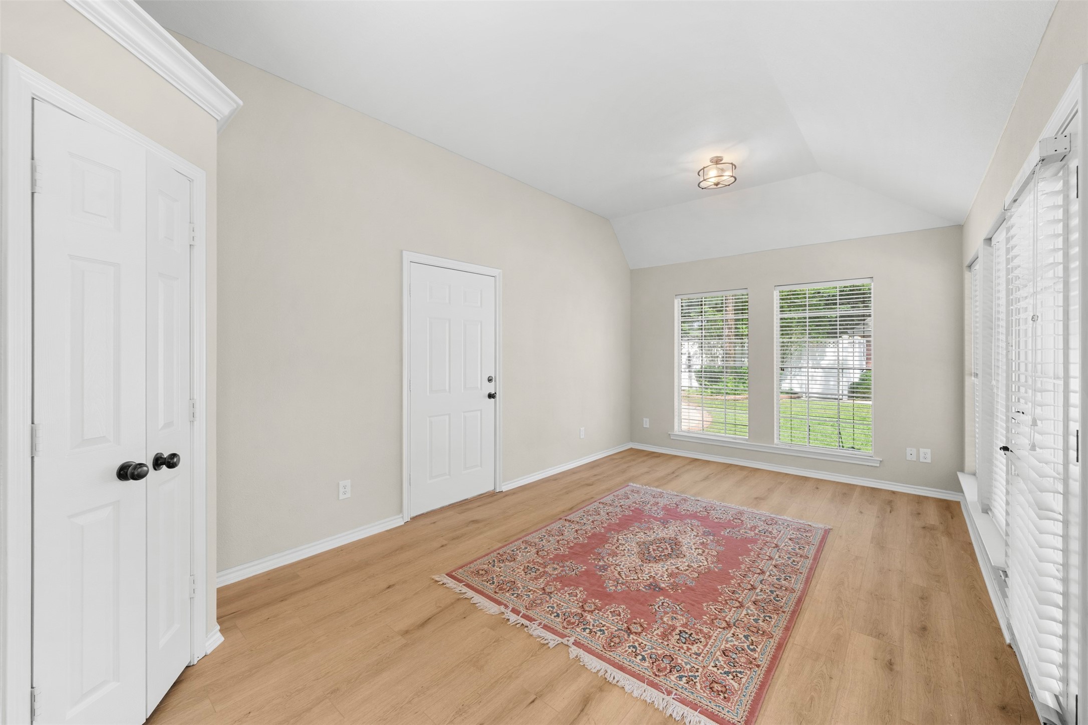 5800 Hunter Trail