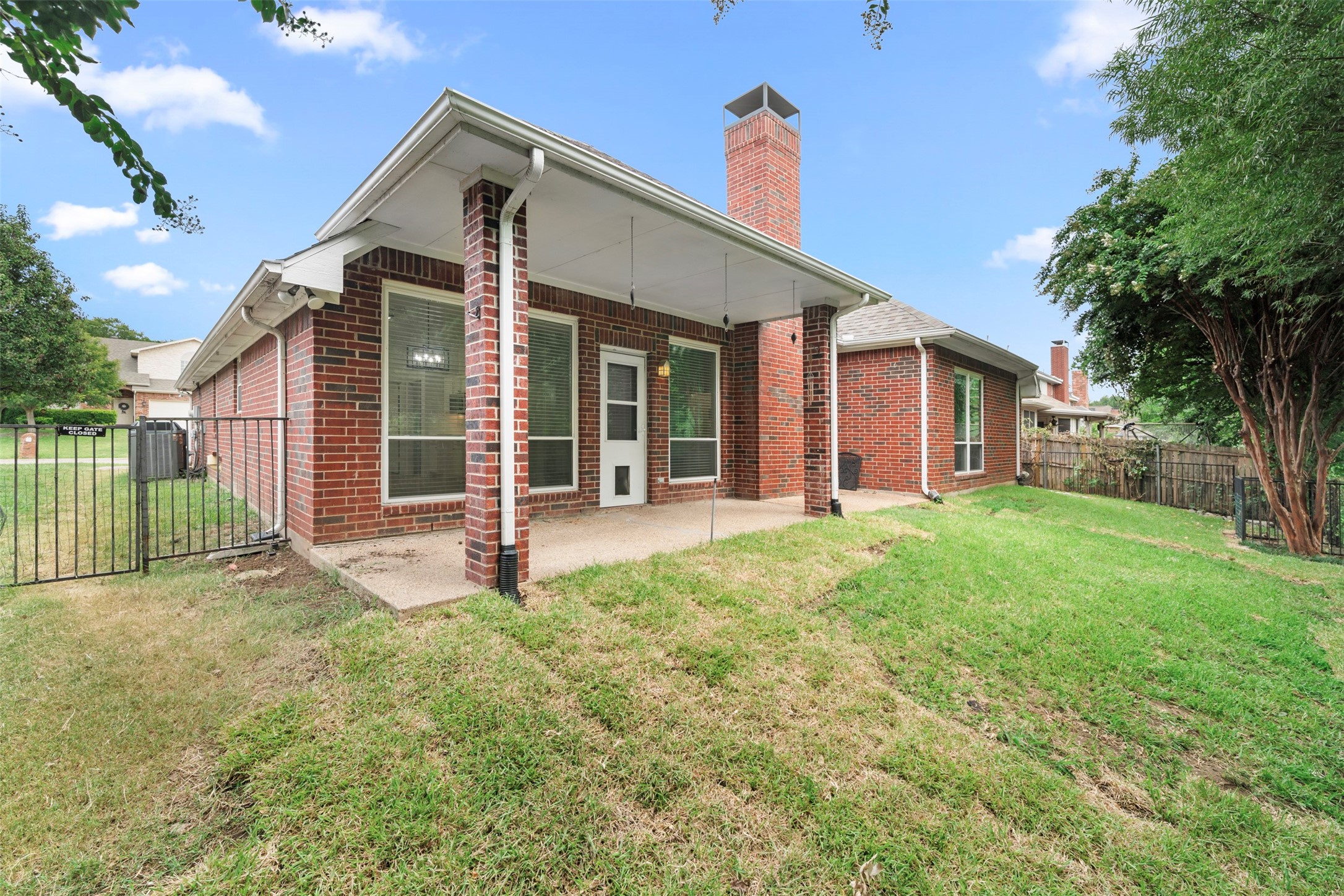 3016 Deer Trail