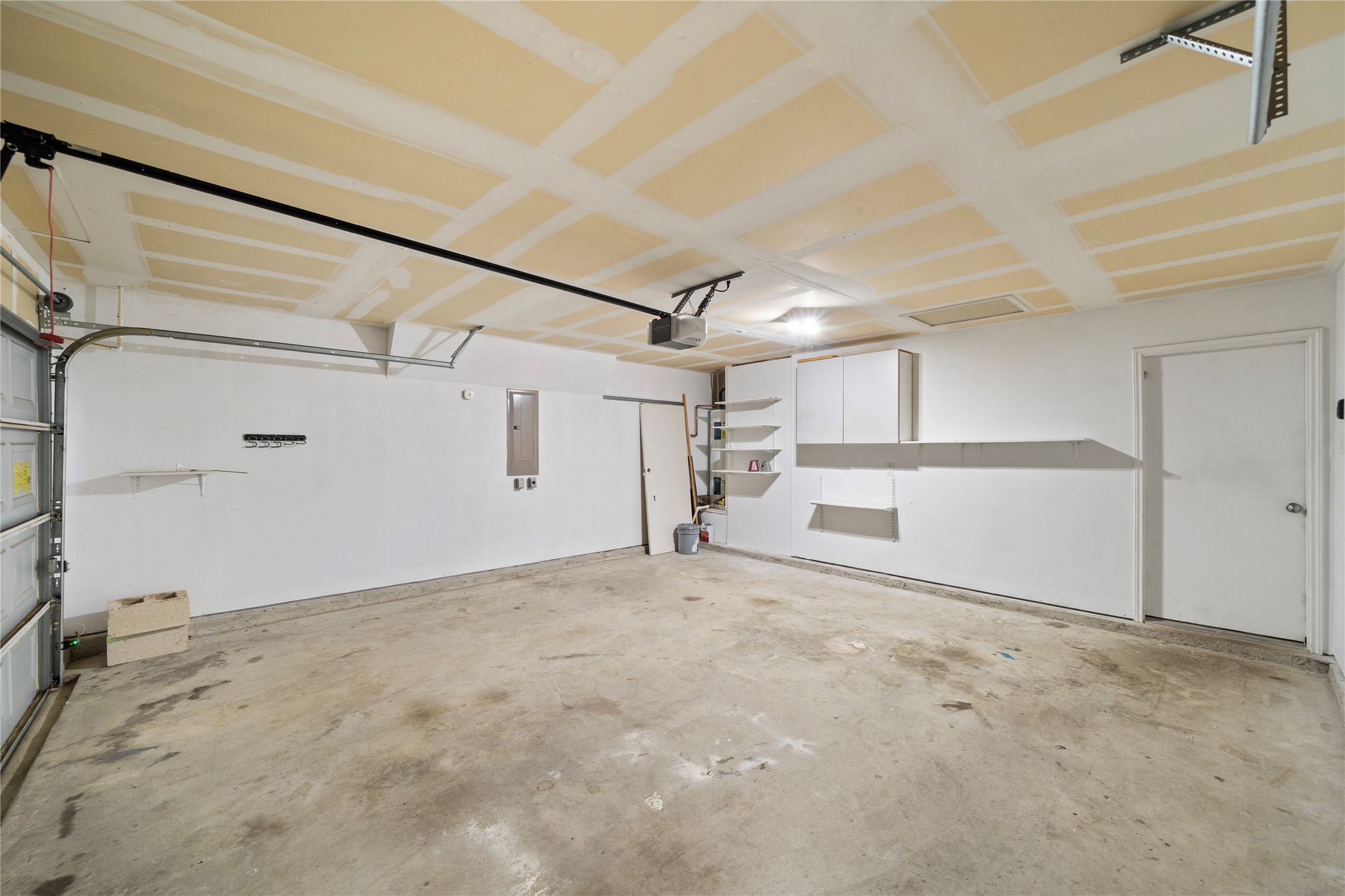 8421 Cotton Valley Lane
