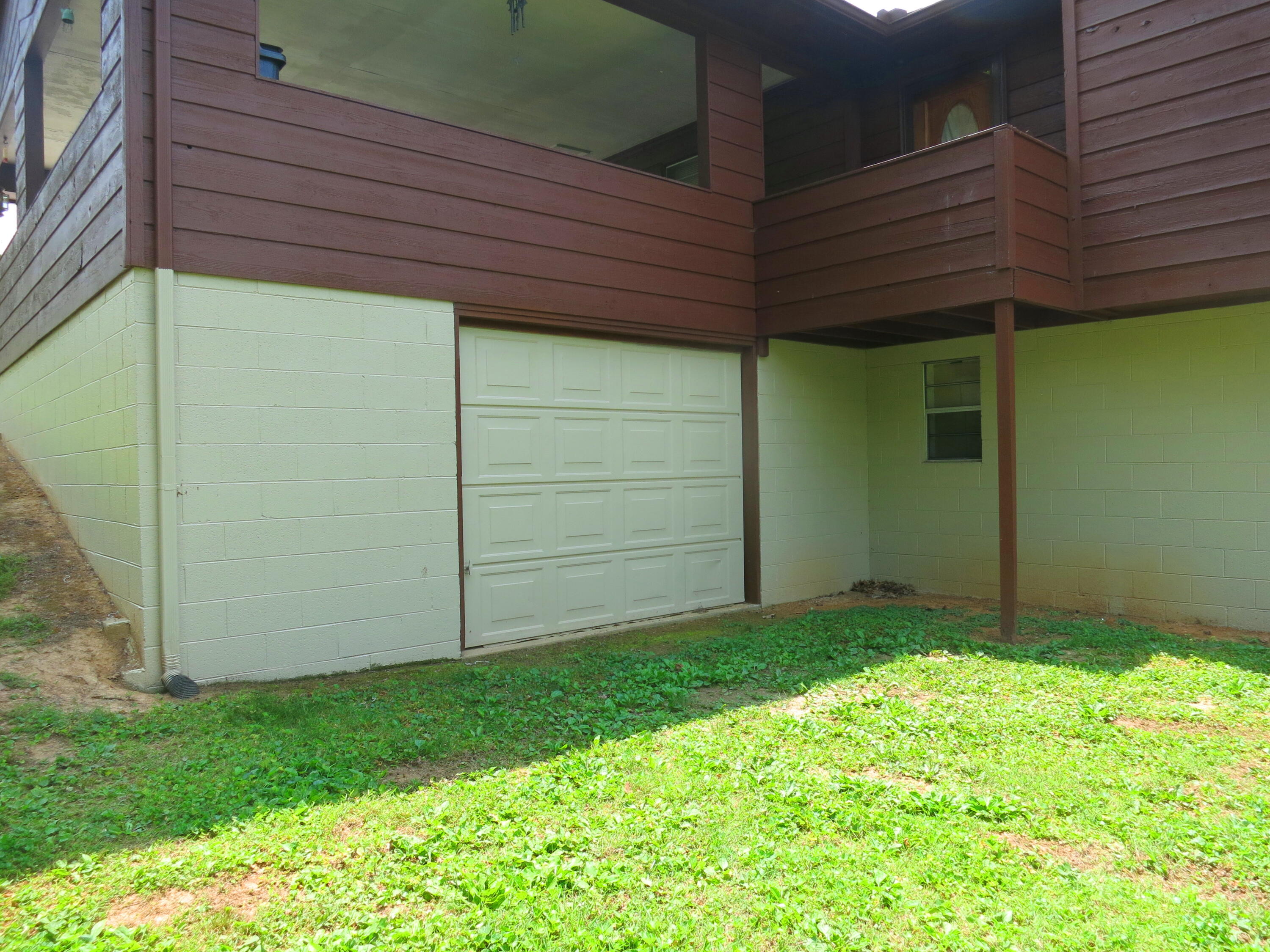 453 Carroll Rd Road