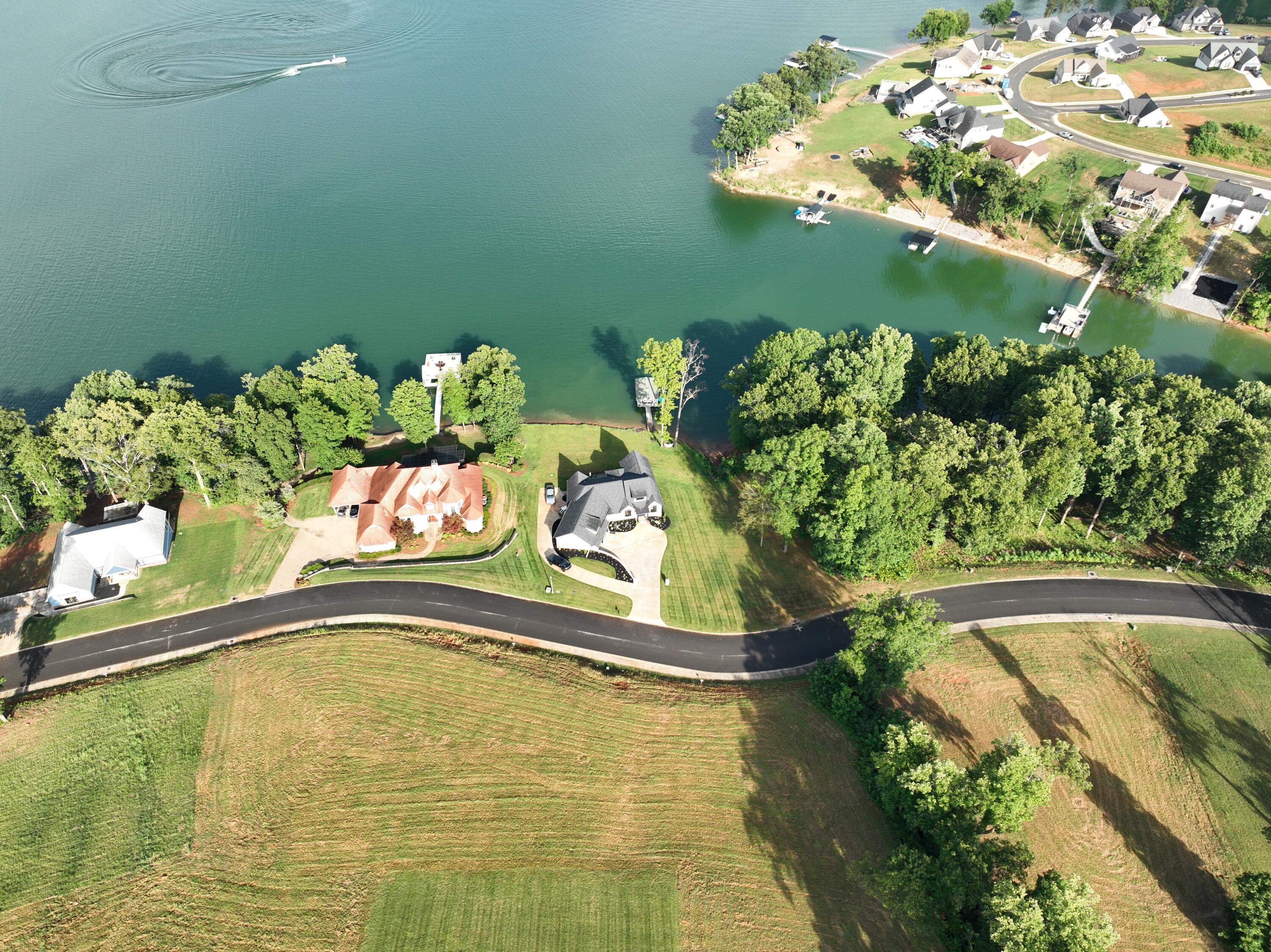 2123-2129 Edgewater Sound