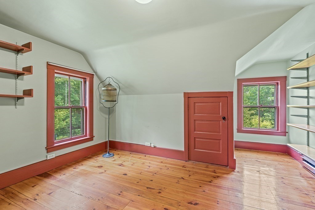 5 Swan Road