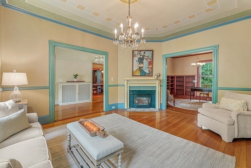 5 Swan Road