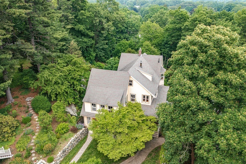 5 Swan Road