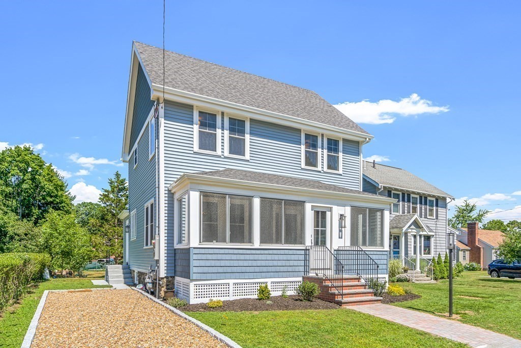 2 Knollwood Ave