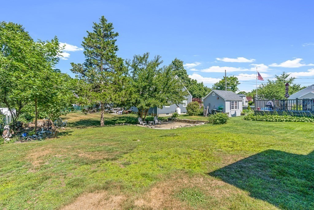 2 Knollwood Ave