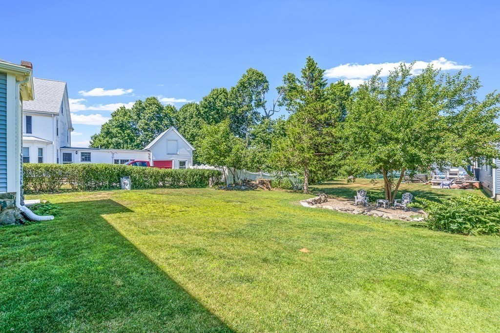 2 Knollwood Ave