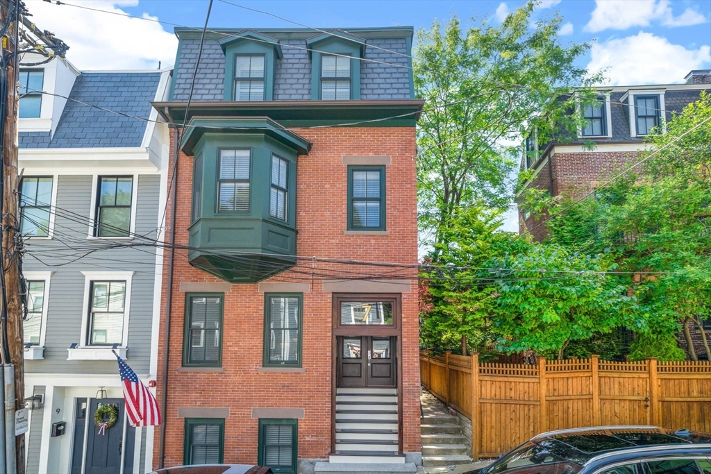 7 Belmont Street # 2