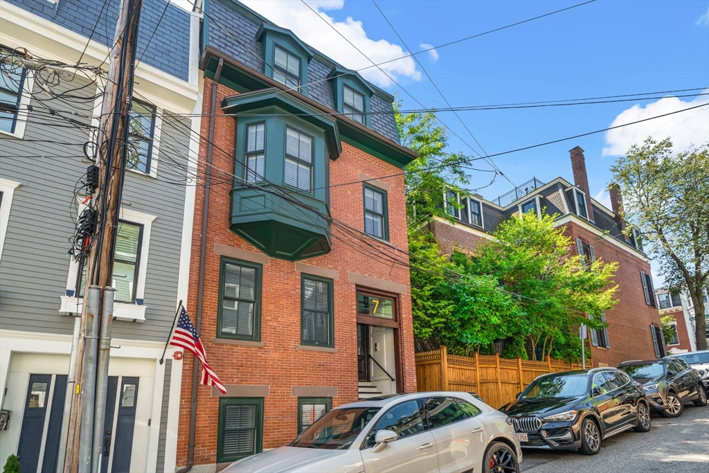 7 Belmont Street # 2