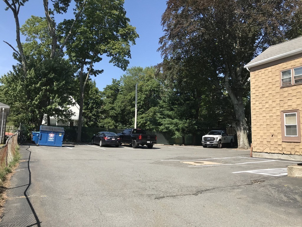 19 Division St