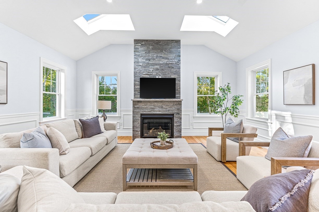 14 Cedarwood Lane
