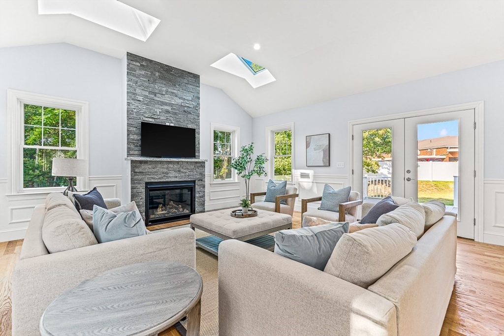 14 Cedarwood Lane