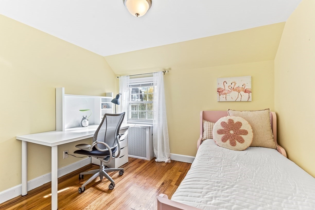 6 Governors Avenue