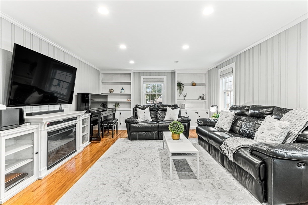 6 Governors Avenue