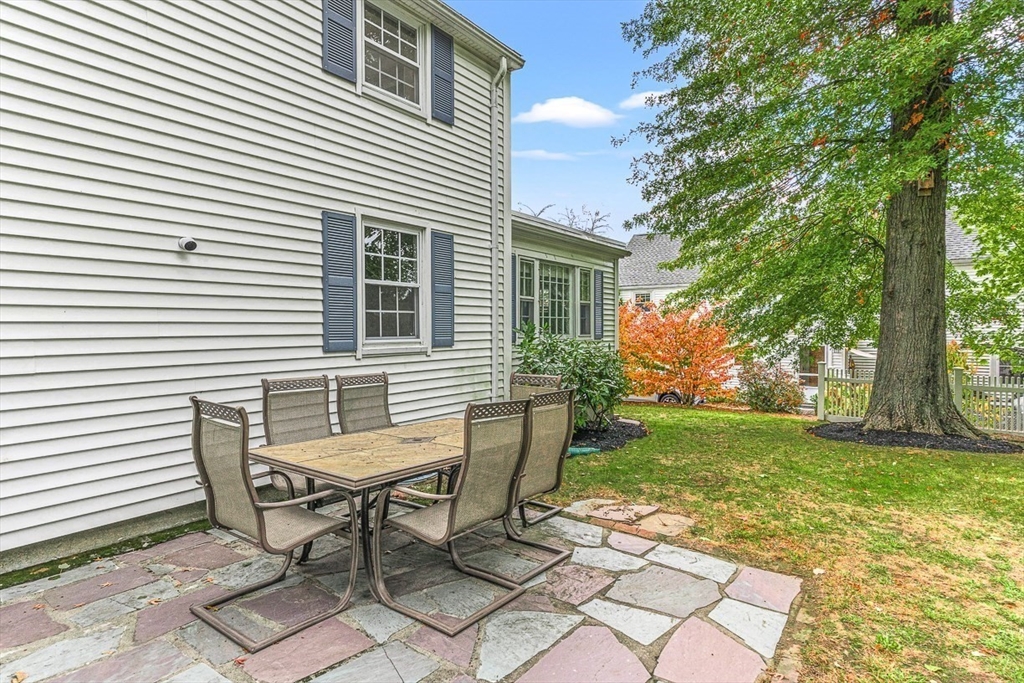 6 Governors Avenue