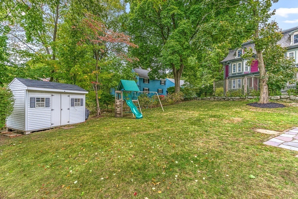 6 Governors Avenue