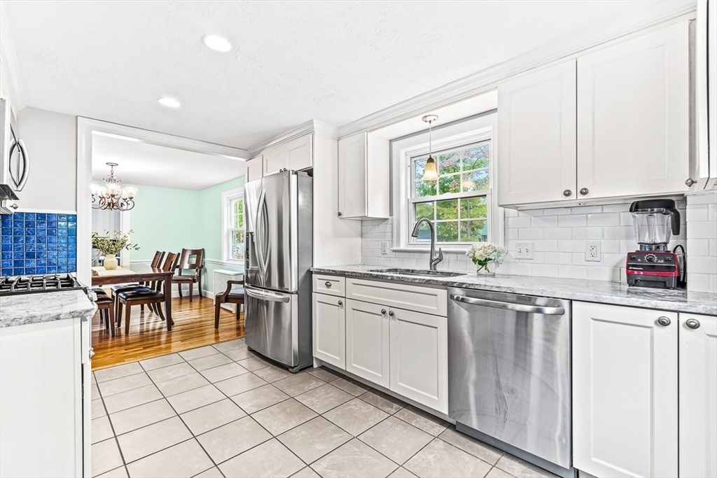 6 Governors Avenue