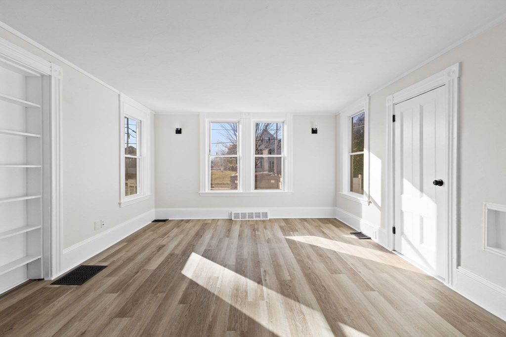326 North Ave