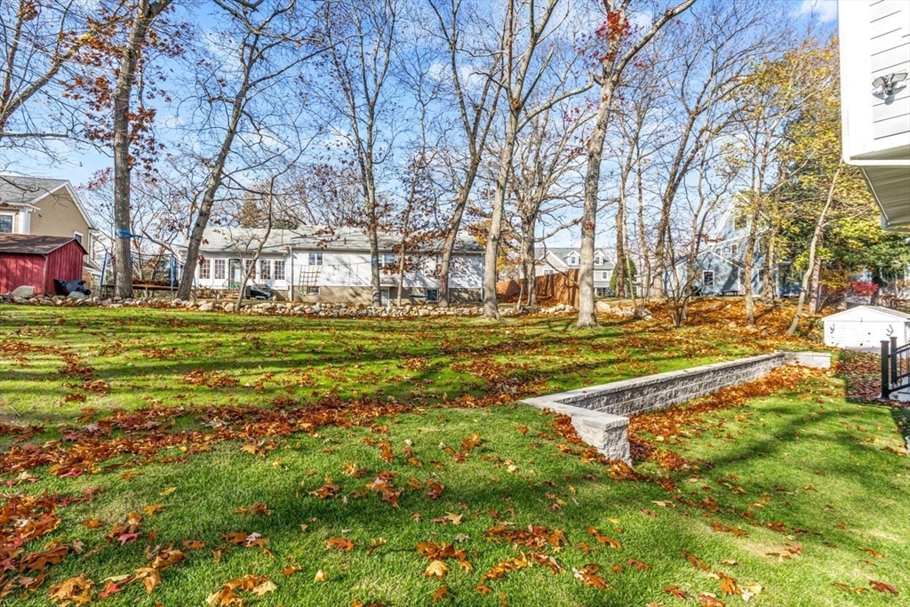 11 Alden Lane