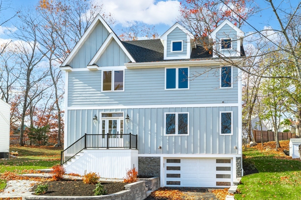 11 Alden Lane