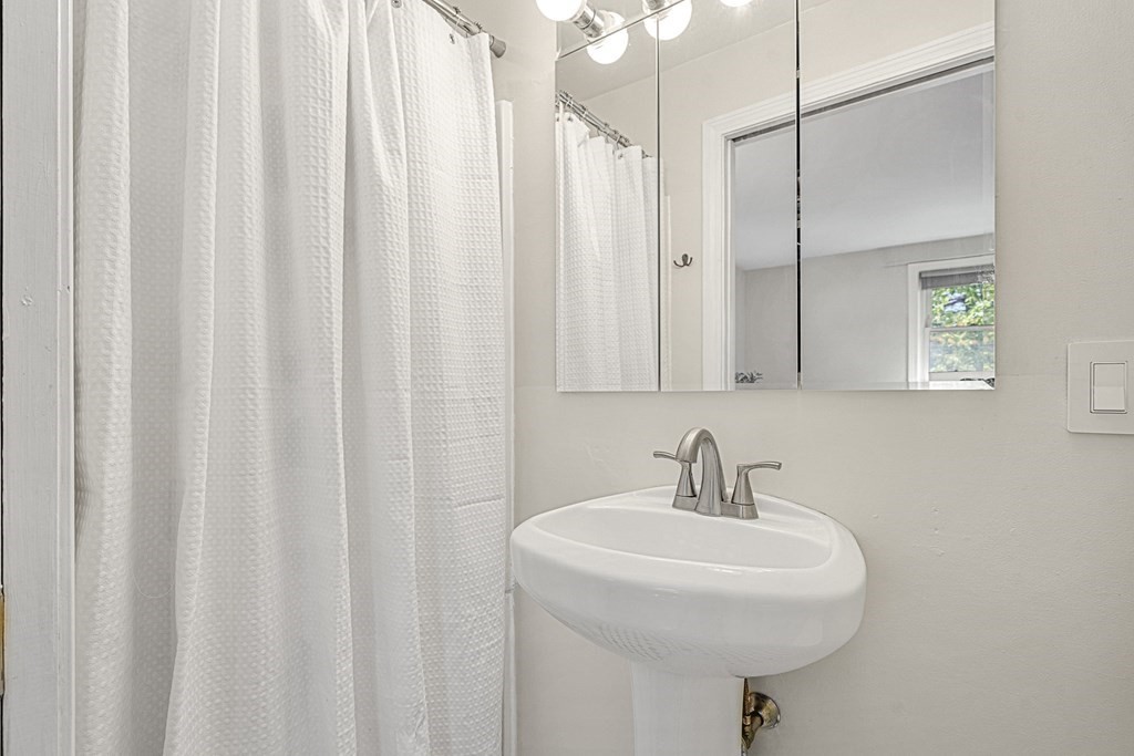 6 Charles Road # 6