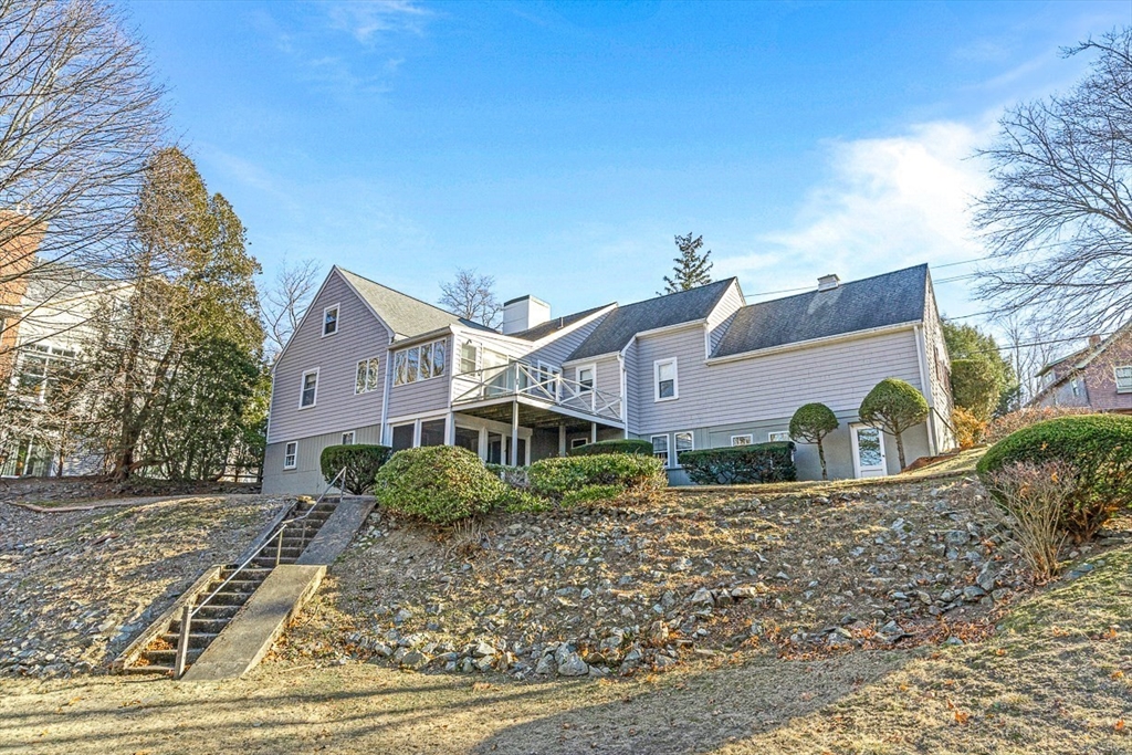17 Dix Street