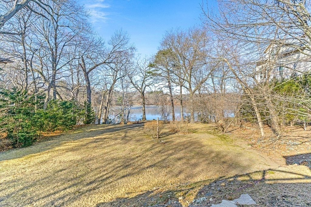 17 Dix Street