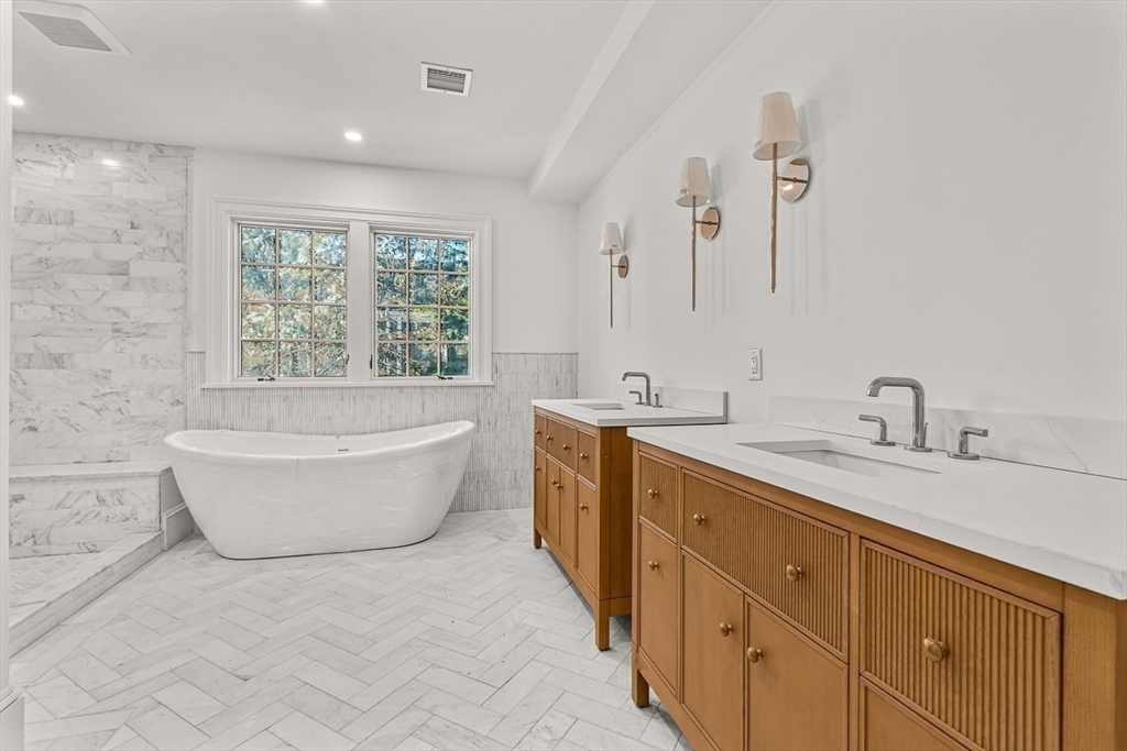 3 Foxcroft Road