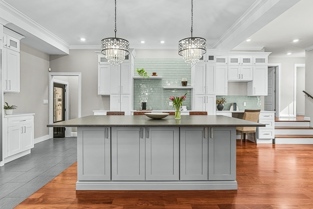 25 Franklin Avenue