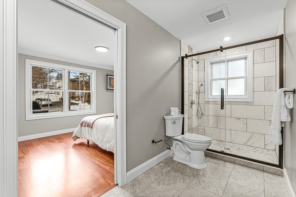 25 Franklin Avenue